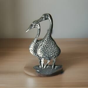 Vintage 87 P Buckley Moss Society , Kirk Stieff Geese Pewter Lapel Pin.
